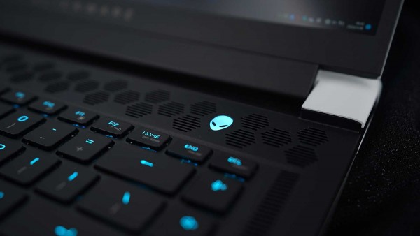 软硬兼施成就极致体验 Alienware X15全面测试