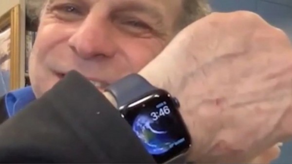 Apple Watch拯救了一名跌入冰面的男子的生命