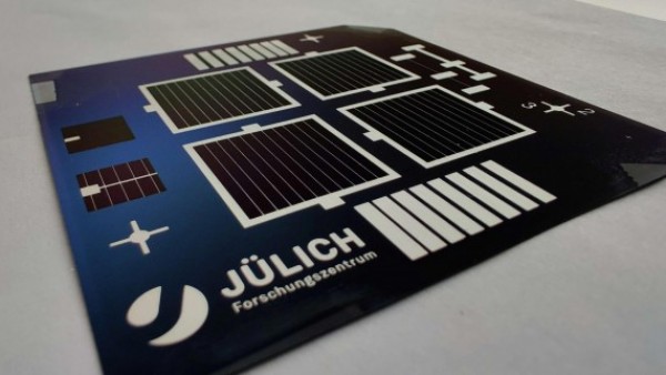 透明纳米层带来转化效率超过26%的硅太阳能电池