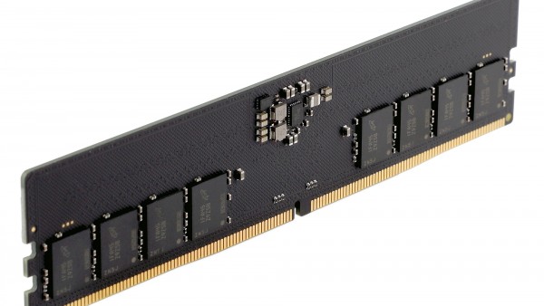 朗科自产DDR5内存高清图赏 将冲击10GHz频率大关